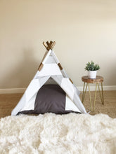 Load image into Gallery viewer, THE THEODORE PET TEEPEE (45677019137)